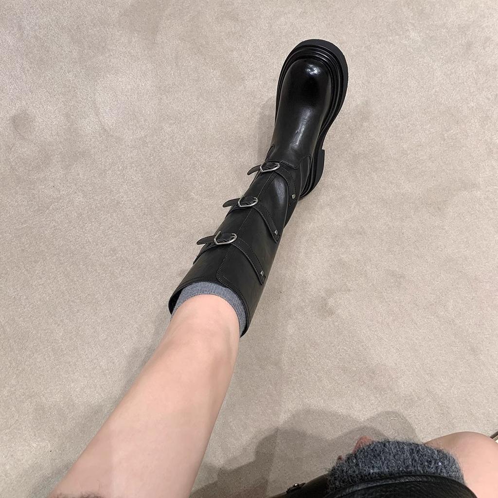 Die gleichen Knopfstiefel~ 6 cm dick besohlte Lokomotiv-Mittel- und Hochlederstiefel Ritterstiefel Damenstiefeletten Herbst und Winter