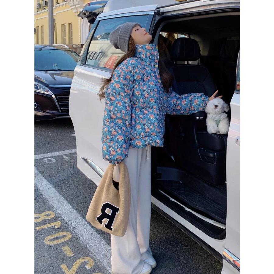 Dámská zkrácená květinová prošívaná bunda s květinovým potiskem Lehký vycpaný kabátek se stojáčkem na zip zateplené teplé oblečení