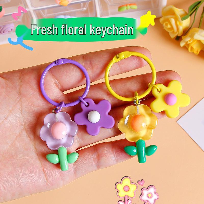 Colorful DIY Flower Keychain: Handmade Soft Rubber Floral Pendant & Bag Charm Accessory