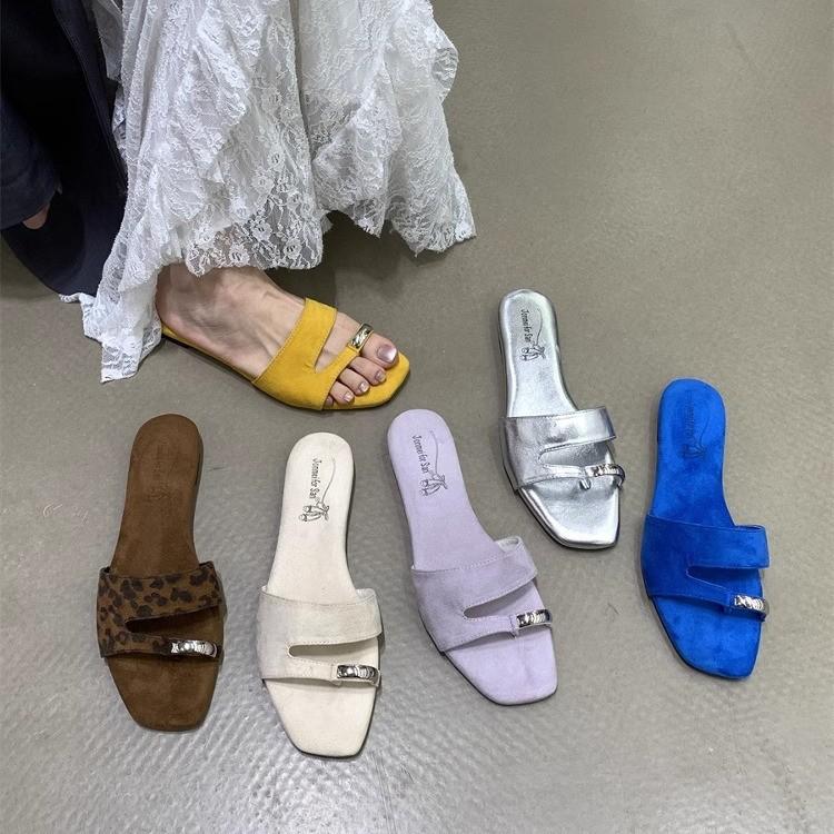 French beautiful set of toe small cool slippers women's summer wear fashion flat bottom 2025 season with skirt fairy half a word drag