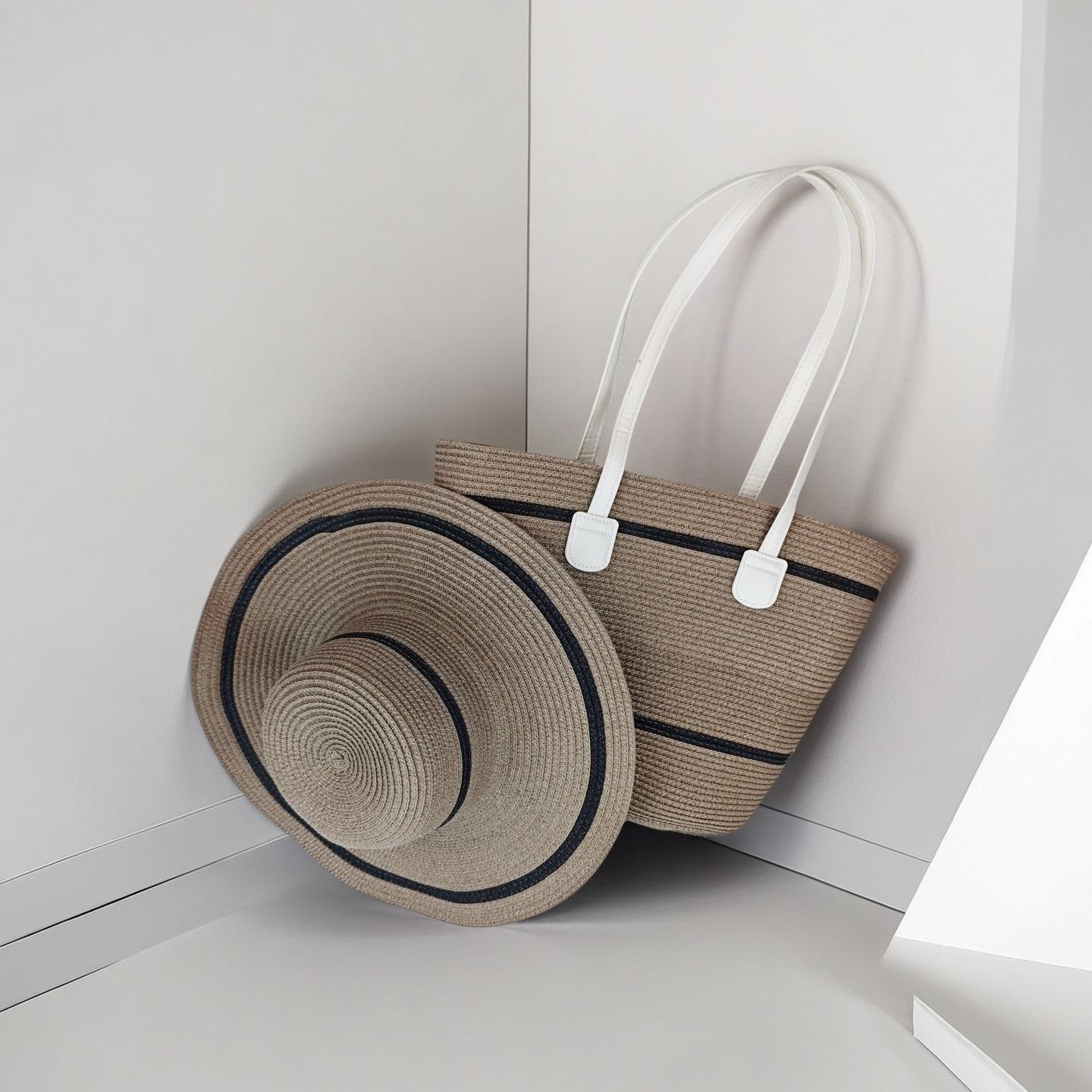 

Trendy French One-Shoulder Straw Tote: Large-Capacity Woven Beach & Vacation Handbag for Women