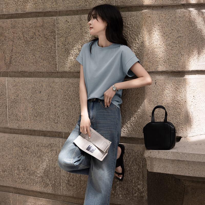 Women's Minimalist Solid Color Short Sleeve T-shirt