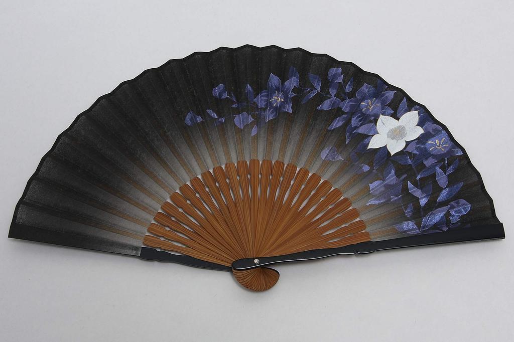 Folding Black Bellflower Silk Folding Handmade by Kyoto Comes with Fan Presented in a Paulownia Wood Made in Japan [Hasegawa] Fan, Design, Fan,