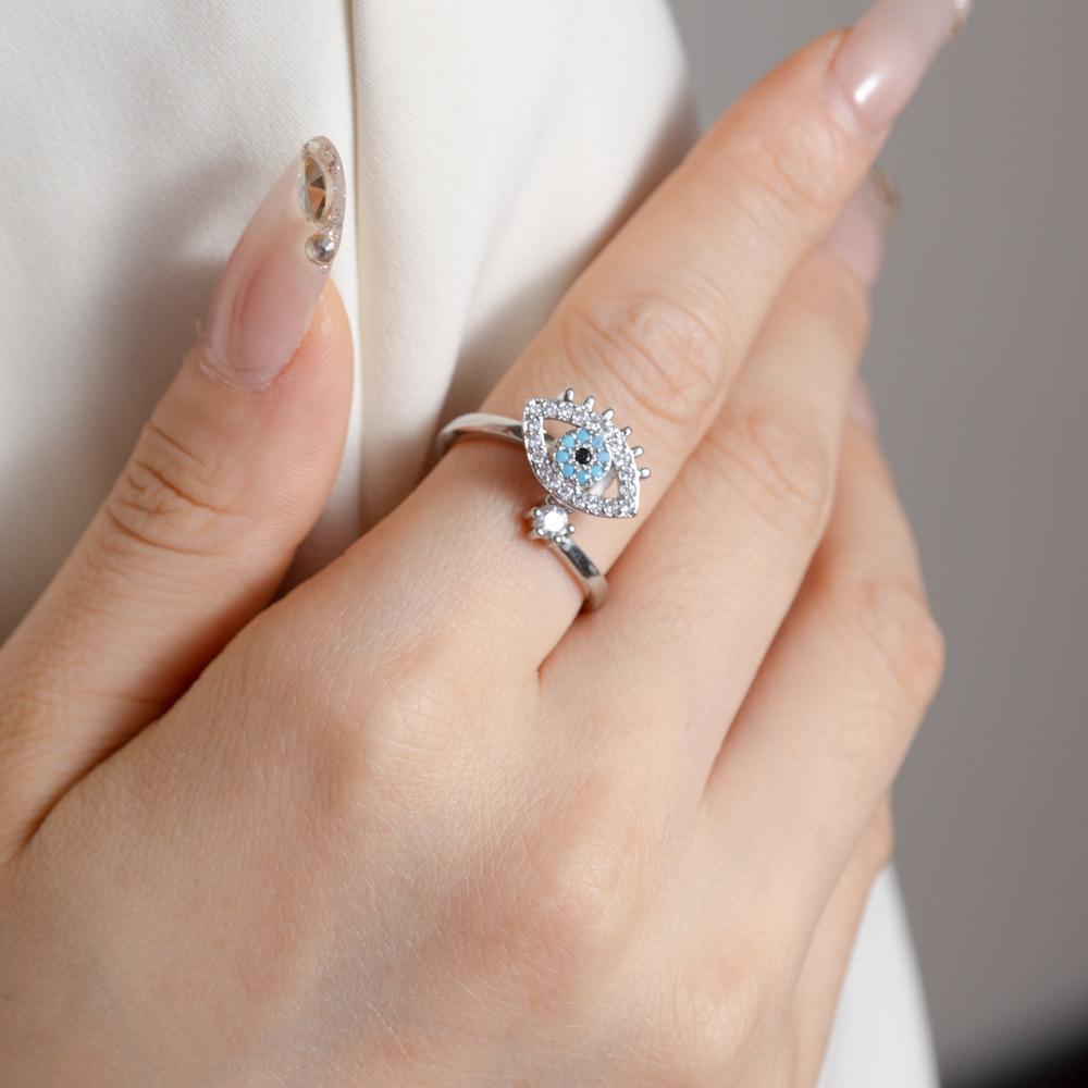 High-End Adjustable Rotating Evil Eye Ring: European & American Fashion Decompression Jewelry