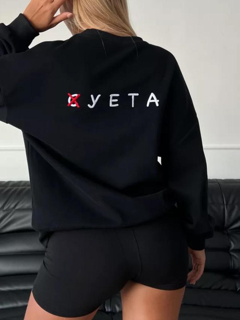 European & American Chic: Women's Loose Round Neck Sweatshirt with Trendy Temperament Letter Print