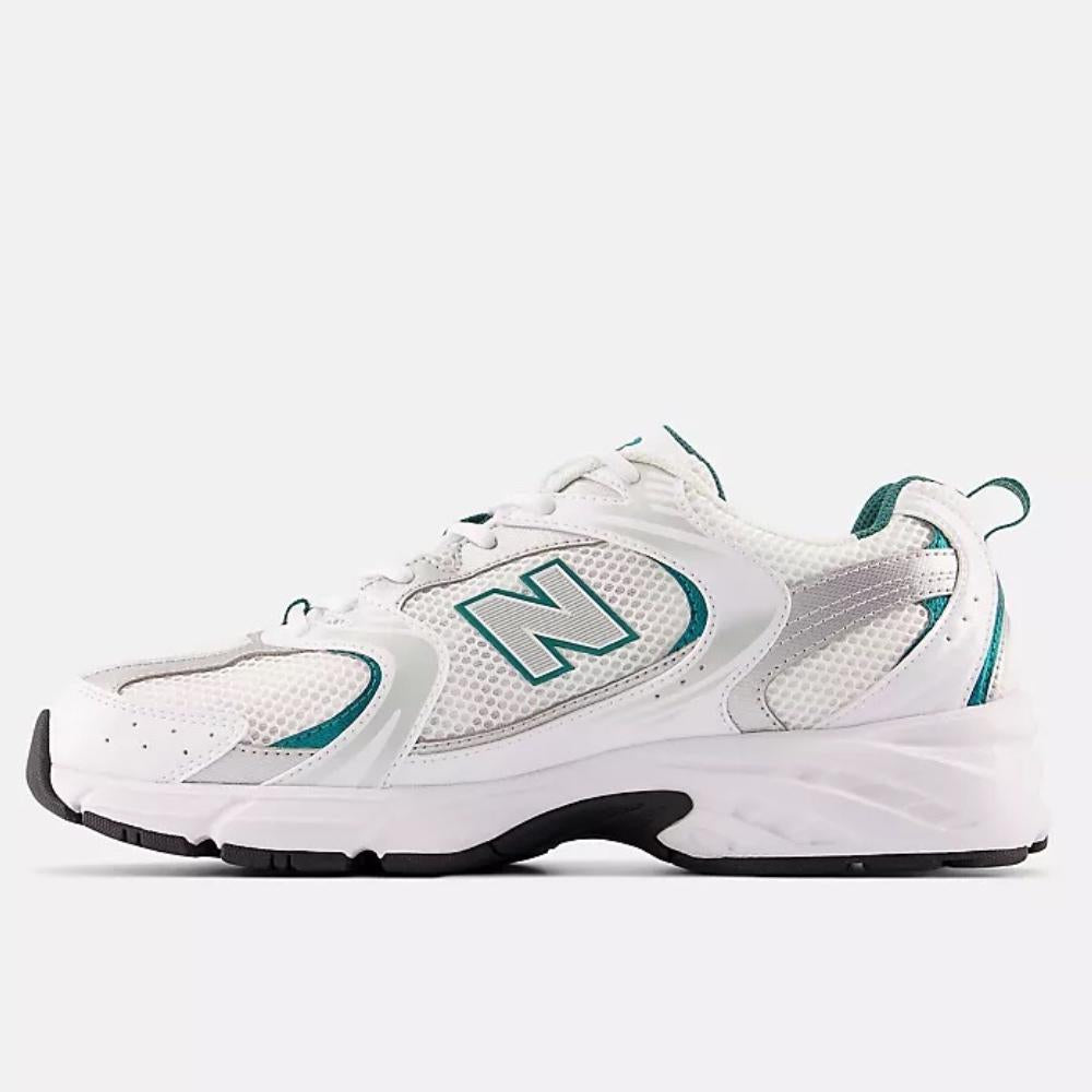 Sneakers New Balance White Version 530