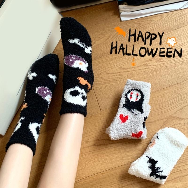 Women's Coral Fleece Socks for Halloween Festivities Cute Pumpkin Ghostly Witch Hat Print Cozy Fuzzy Slipper Ankle Socks