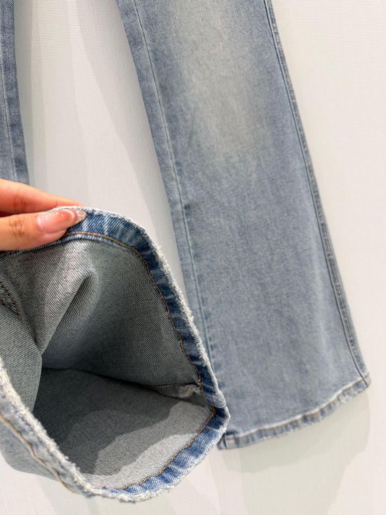 Nanyou High-Waist Schlagjeans für Damen - Schlankmachende Glockenhosen mit Pfirsich-Passform