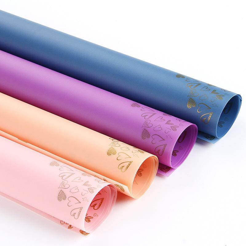 

20 шт. водонепроницаемая упаковочная бумага для цветов с принтом сердца, цветочный упаковочный материал