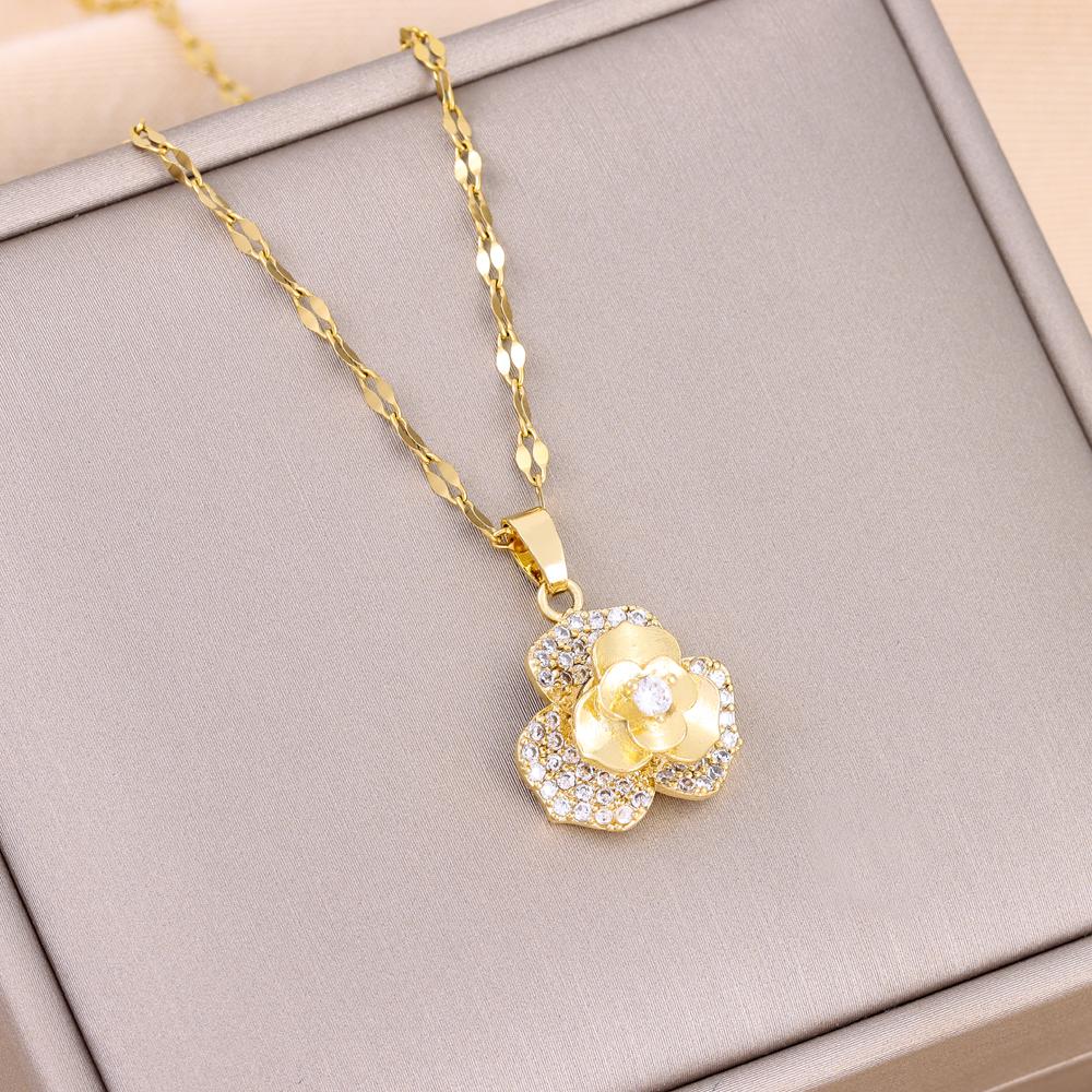 Trendy 18K Gold Plated Zircon Crystal Pendant Stainless Steel Necklace for Women Female Clavicle Chain Jewelry Lady Accessories