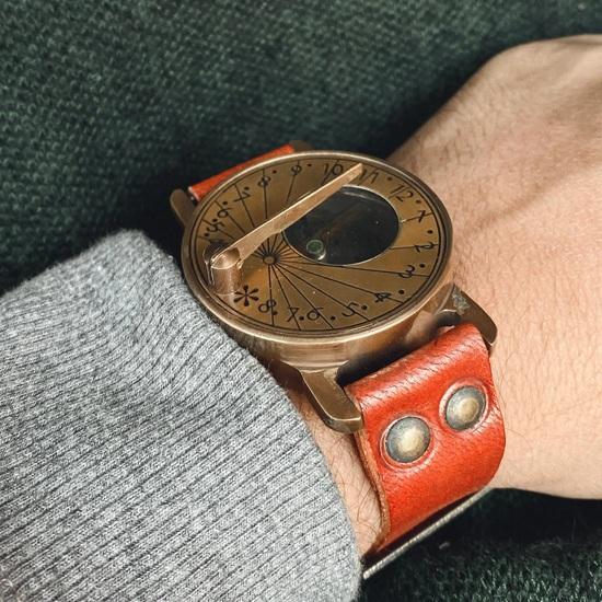 Handgefertigter Steampunk Messing Armkompass Sonnenuhr Uhr Zeitmesser Perfektes Geschenk für Ehemann, Andenken Hochzeitsjubiläum Geburtstagsgeschenk