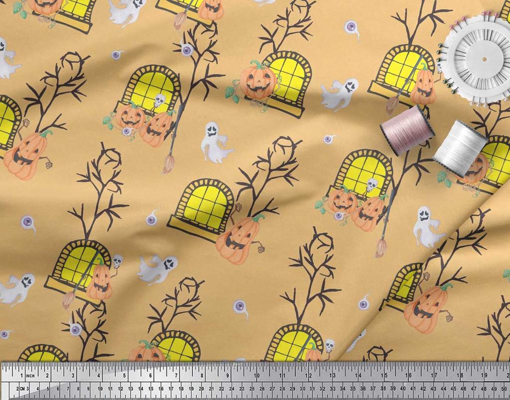 Soimoi Japonská krepová saténová látka Strašidelný dům, Dýně a Duch Halloweenská tištěná látka 1 metr 42 palců