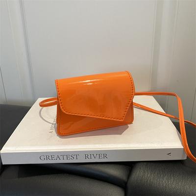 Single-shoulder Crossbody Lightweight and Simple Lacquered Stylish Casual Lady's Small Square Bag