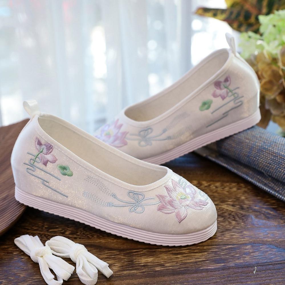 Fashion Inner Height Increasing Wedge Shoe Women Ethnic Style Retro Chinese  Round Head Hanfu Wedding Shoes