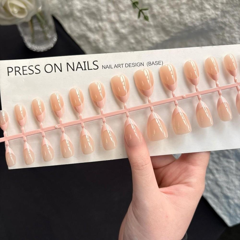 Mode 30 Stück Press-On-Nägel Mandelform Mittellange Falschnägel Matt Nude Glänzendes Finish Nagelspitzen Tägliches Tragen