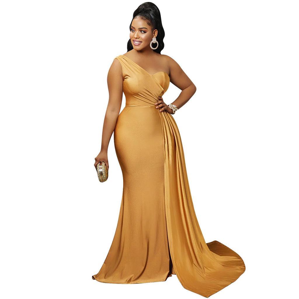 New European & American Fashion Solid Color One-Shoulder Party Dress for Women