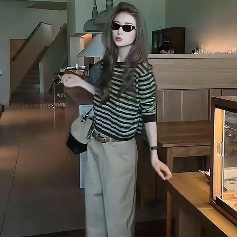 Samtgrünes gestreiftes Langarm-Rundhals-Oberteil im koreanischen Retro-Farbblock-Stil für Damen