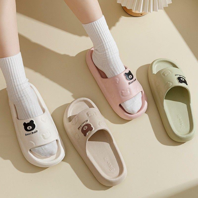 Women's Summer Slippers: Thick-Soled, Non-Slip, Quiet, Deodorant, Versatile for Couples, Perfect for Indoor Use.