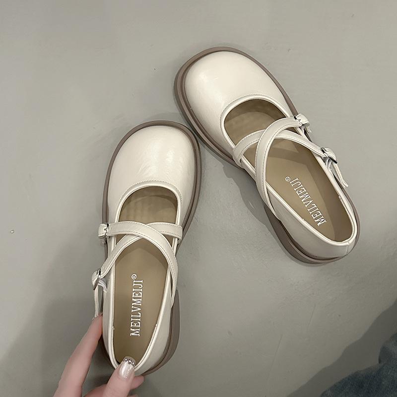 British style platform small leather shoes women's summer French flat-soled single shoes 2025 new models with skirts love Mary Jane shoes