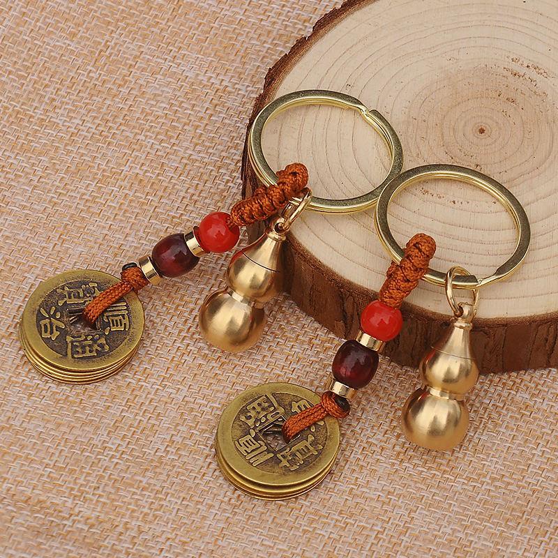 Zodiak Benming Buddha Nyckelring med Åtta Skyddsgudar & Fem Kejsarmynt Ihålig Kalebass Design