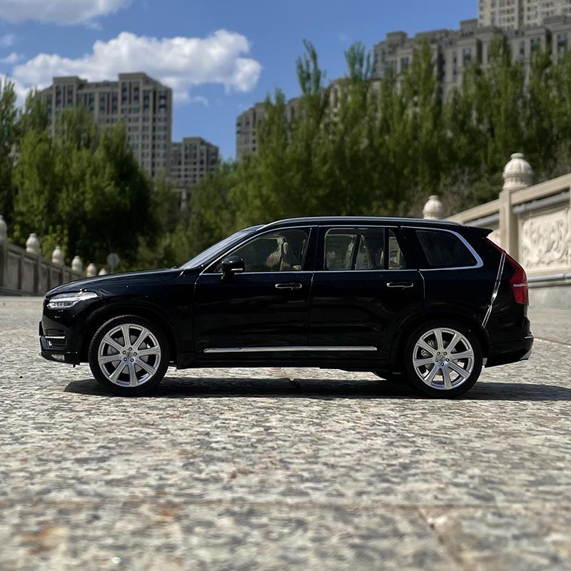 New 1:18 Volvos XC90 SUV Alloy Car Model Diecasts Metal Toy Vehicles Car Model Simulation Collection Childrens Gifts Decoration