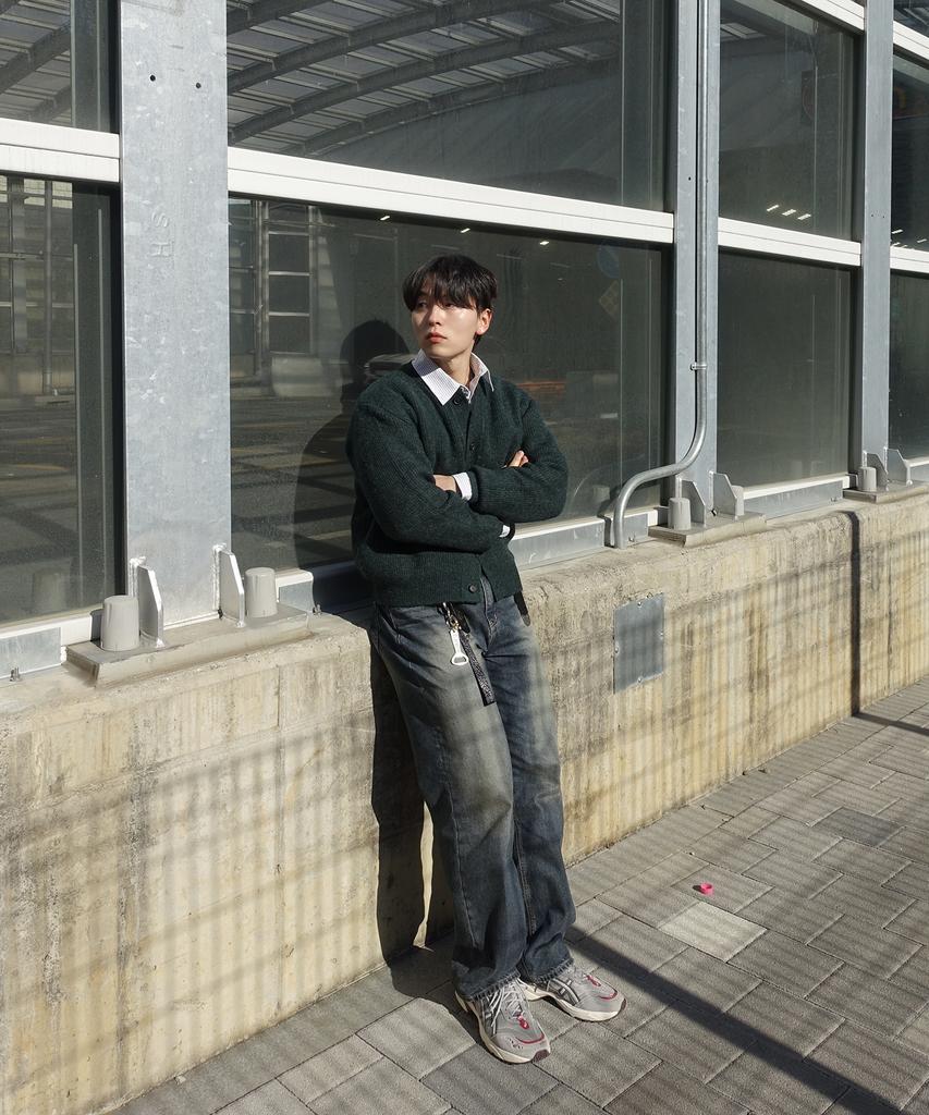 Cuznello Crew Neck Cardigan_Deep Green