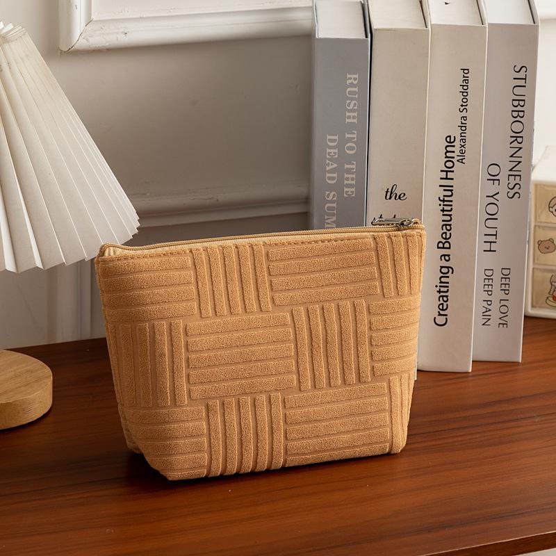 

Fashion Makeup bag towel new large capacity portable travel home cosmetics storage bag bucket shaped bag коричневый