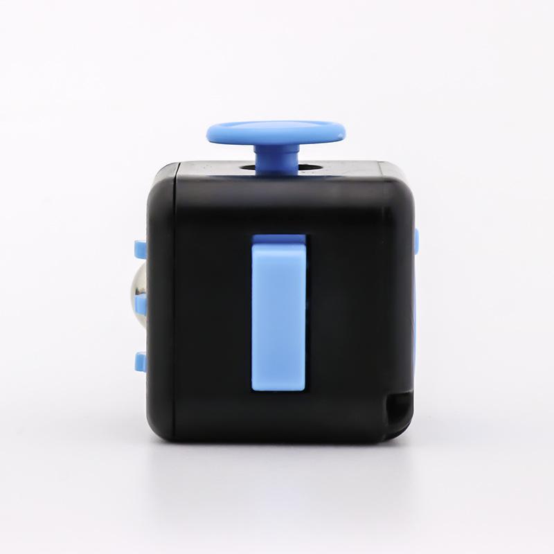 Dekompressionswürfel für Autismus ADHS Angst Linderung Erwachsene Kinder Stresswürfel Spielzeug Fingerspitzen-Druck Fidget Spielzeug