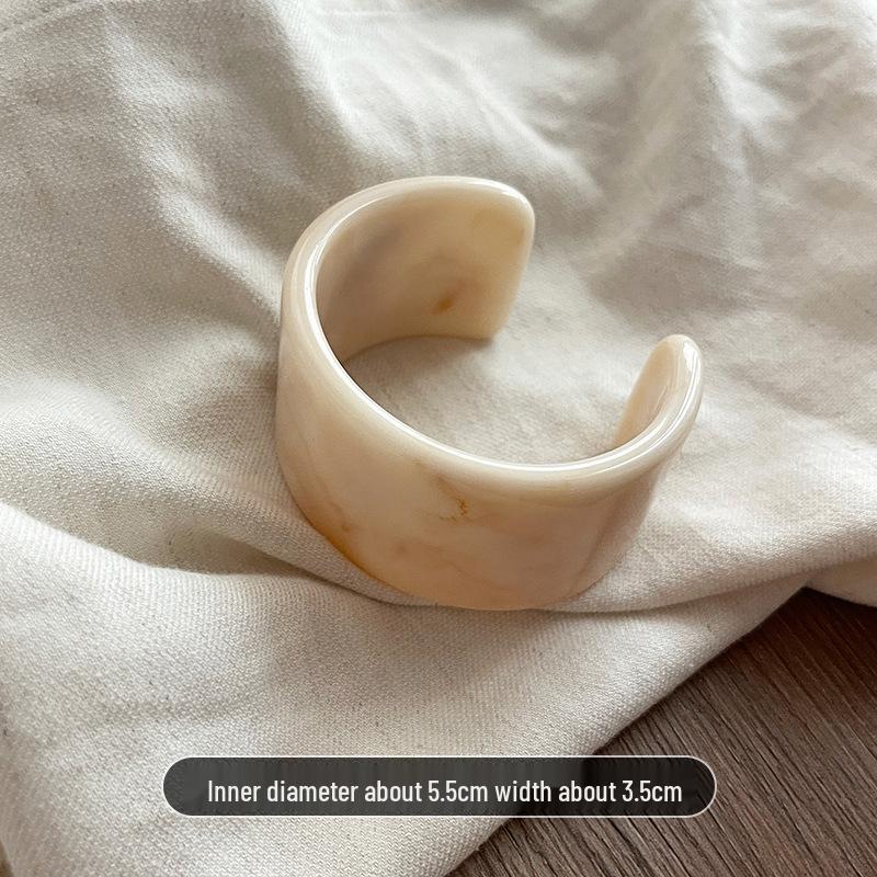 Gold-Plated Geometric Open Bangle – Korean-Style, Luxury Retro Bracelet with Unique Design for Women