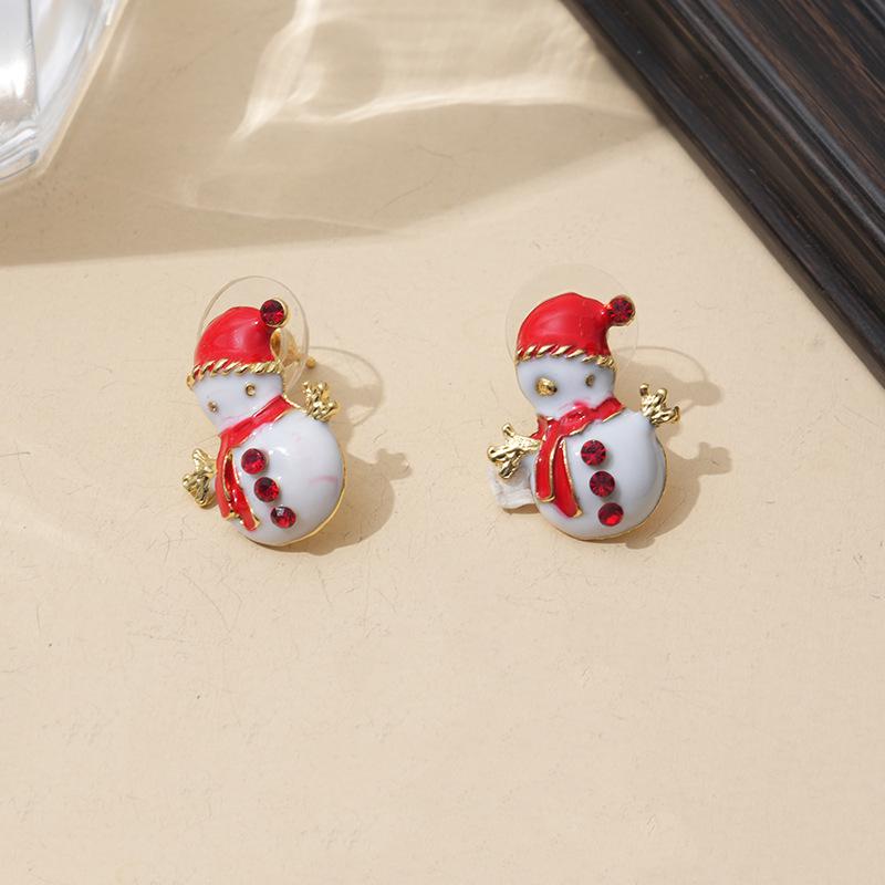 

Серьги-пусеты «Снеговик»: Рождественские модные аксессуары