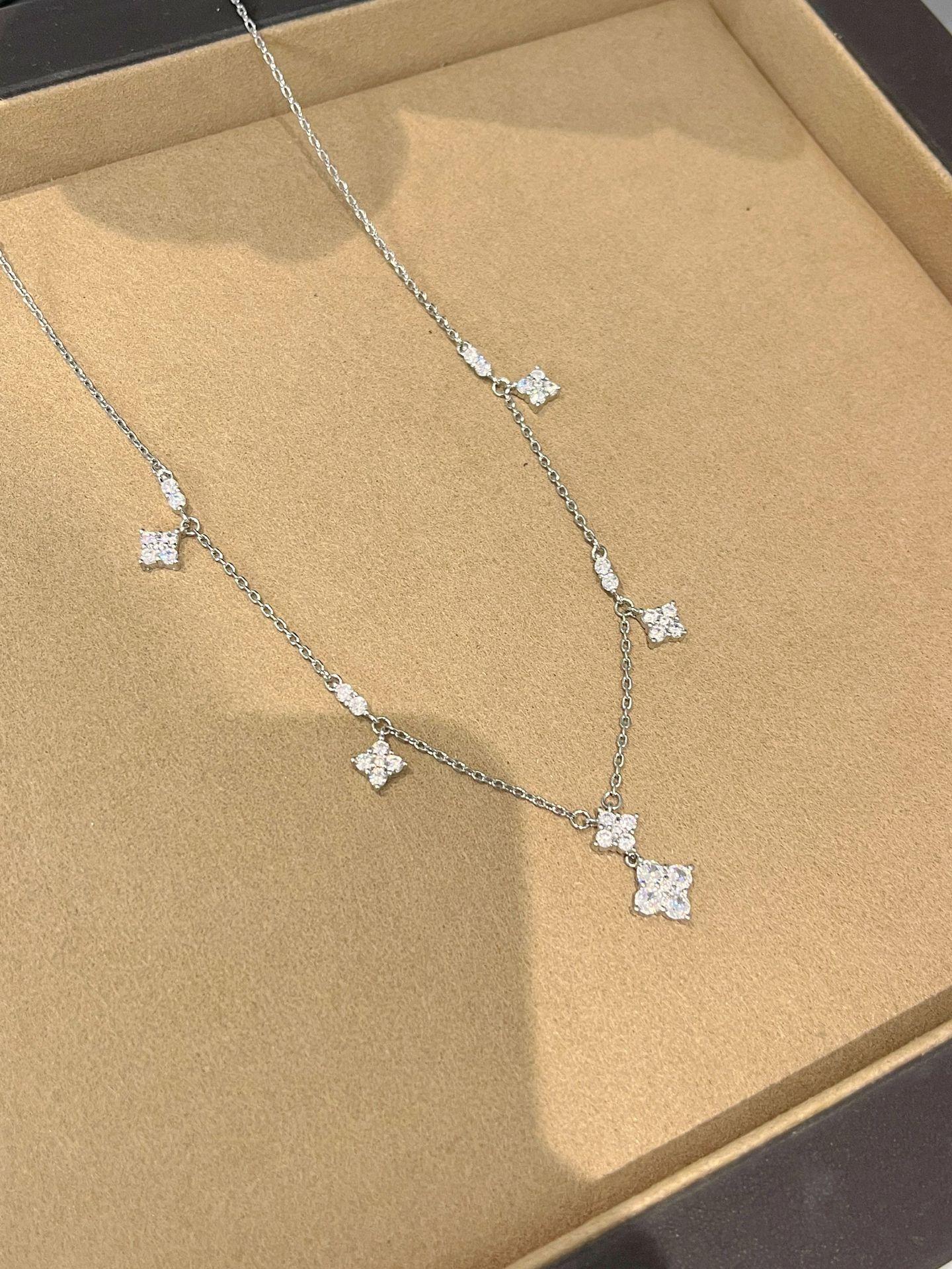 Цыганский Цветок Алмазное Ожерелье Премиум Легкая Роскошь Дизайн Цепочка на Ключицы