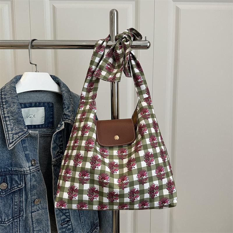 Summer aesthetic plaid flower print lightweight handbag casual large capacity versatile shoulder underarm messenger bag women