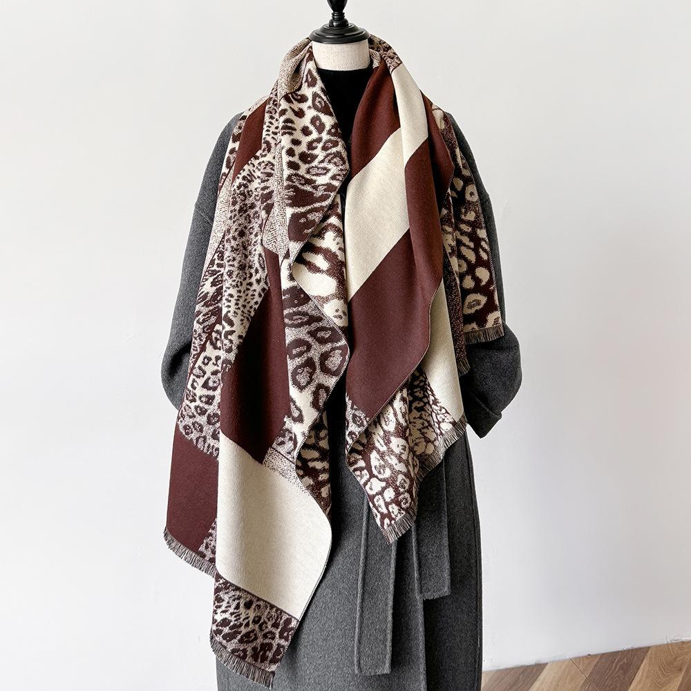 Leopard Print Jacquard Imitation Cashmere Scarf Women'S Short Fringed High-End Shawl