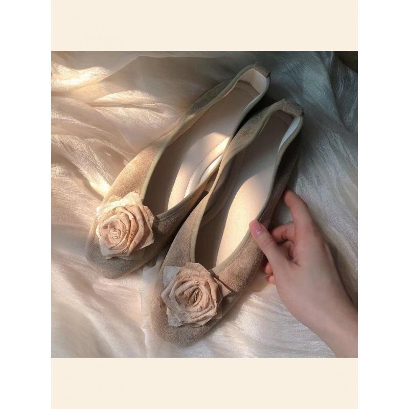 Retro shallow French single shoes women's 2025 new summer versatile design sense niche skirt maternity shoes