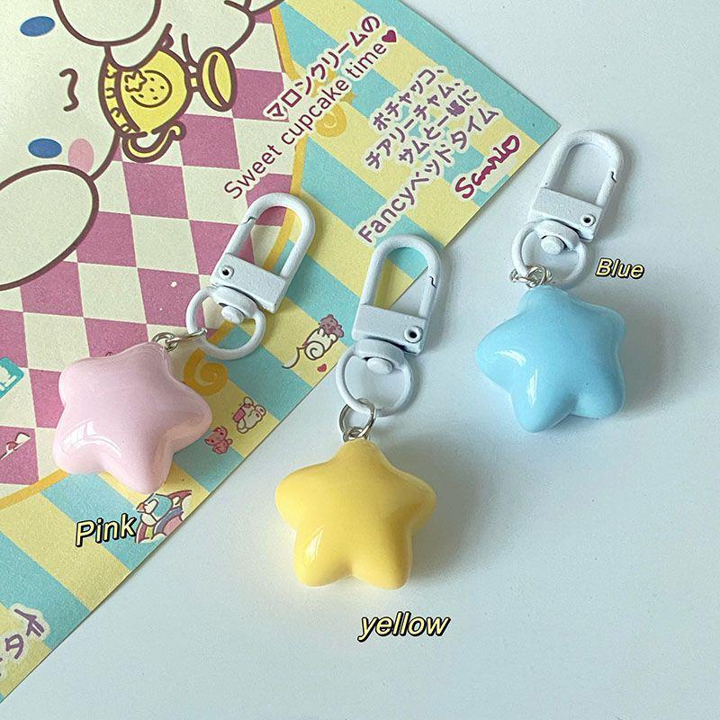 Chaveiro Estrela de Creme Gordinho: Pingente de Estrela de Cinco Pontas Fofo e Macio para Estudantes e Melhores Amigos.