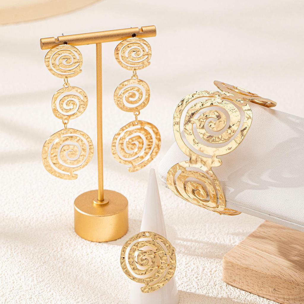Trendy Spiral Earrings and Bracelet Set for Ladies' Street Party Wear