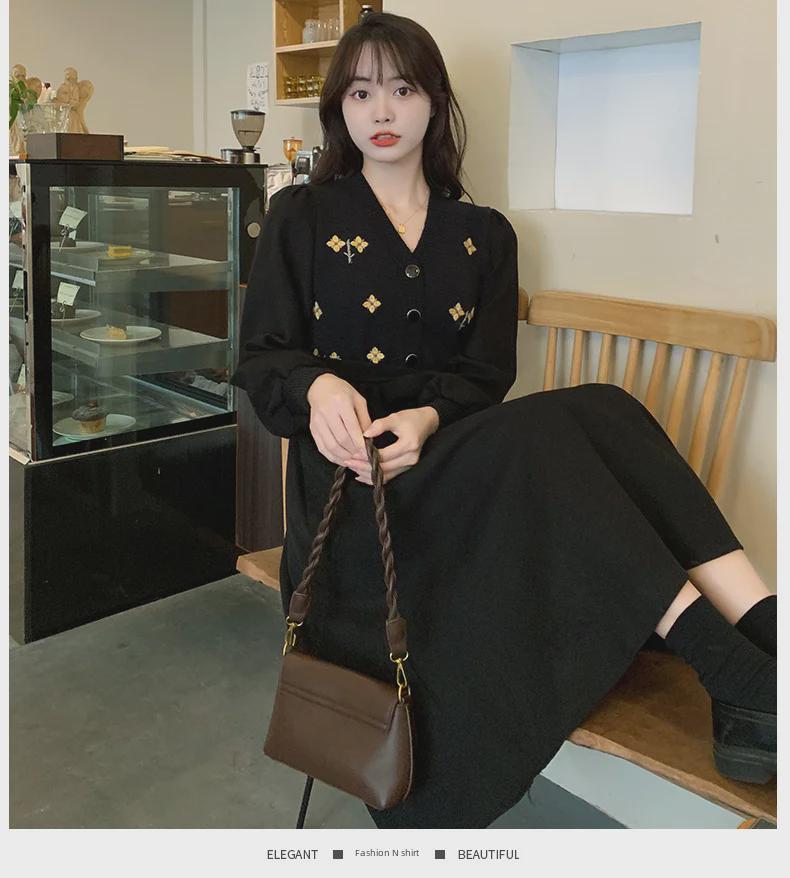 Large Size Retro French V-Neck Dress with Floral Embroidery and High-End Waist Design