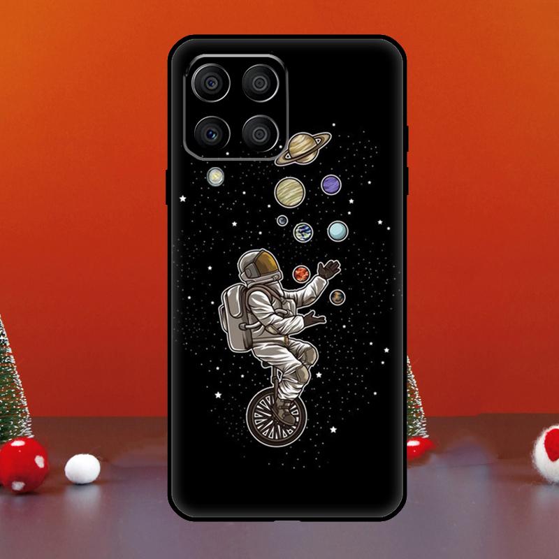 Aesthetic Space Moon Astronaut For Samsung Galaxy M33 M13 M35 M53 M11 M21 M31 M55 M15 M14 M34 M54 M12 M32 M52 M06 M16 Case