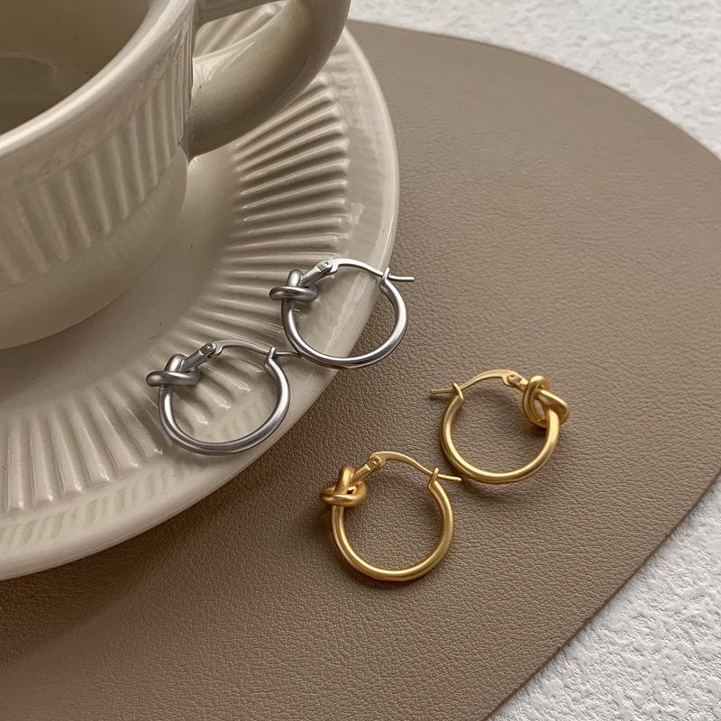 

Korean-Style Gold-Plated Minimalist Knotted Hoop Earrings