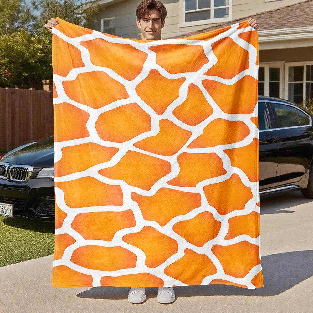 1PC Giraffe PrintOutdoor Flannel Blanket - Soft Plush Decor for Picnics, camping, Bedroom, Playroom, Office, or Lunch Break 1365A