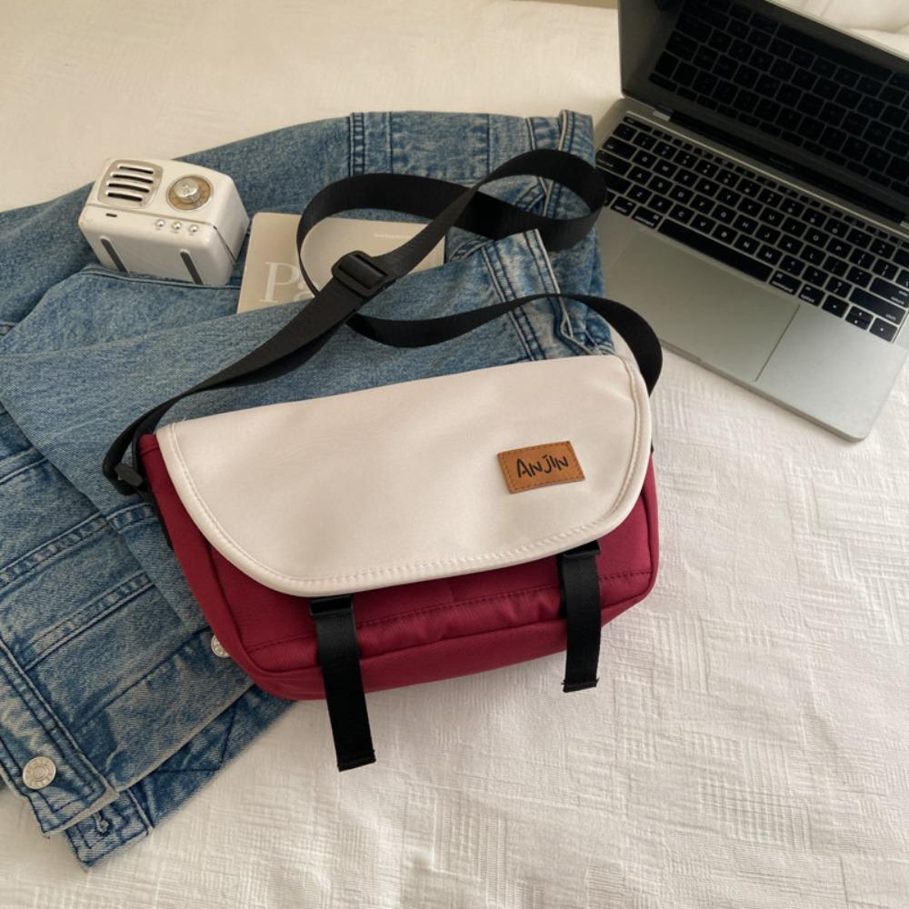Large Capacity Women Shoulder Bag Korean Style Mailman Bag Casual Nylon Messenger Bag  Outdoor