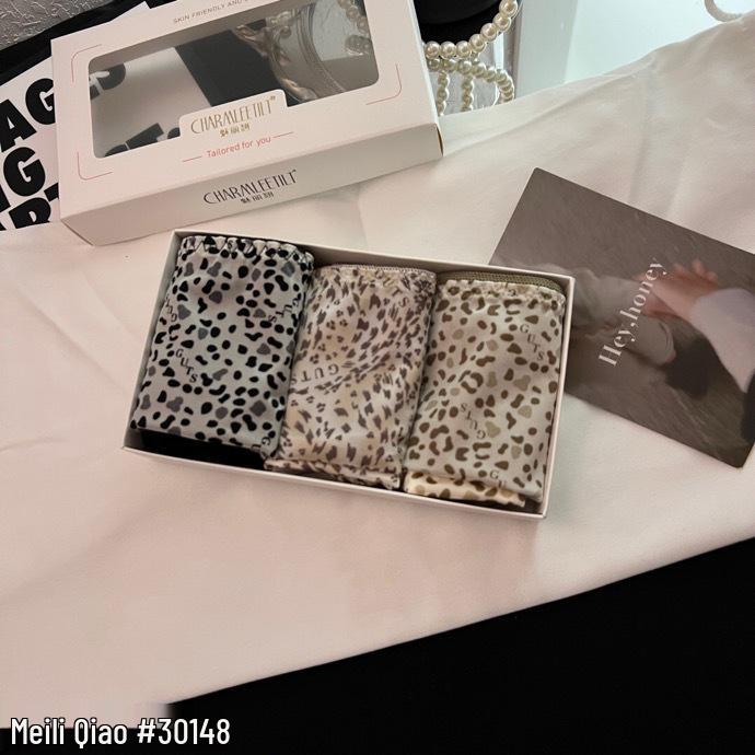 3-Pack Meili Qiao Women s Leopard Print High-Waisted Lace Trim Seamless Ice Silk Thongs One Size 90-130 jin