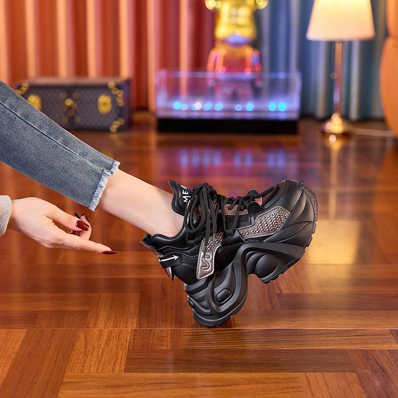 Leather inner height increase 8cm dad shoes women's 2025 spring and autumn new thick-soled height increase versatile casual velvet sports shoes