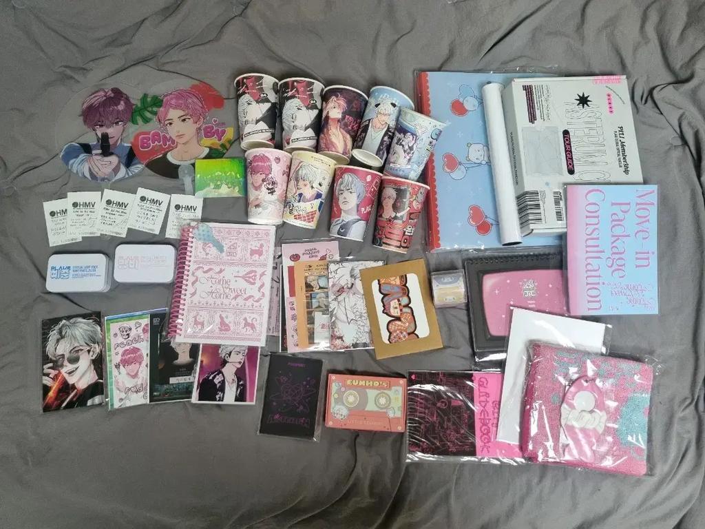 PLAVE Poka, birthday kits, SIG, official kits, binders, magazines, etc. Used