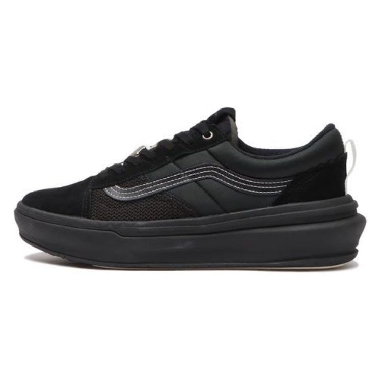 

Черные кроссовки унисекс Vans Old Skool Overt Plus CC VN0005WJBKA 37