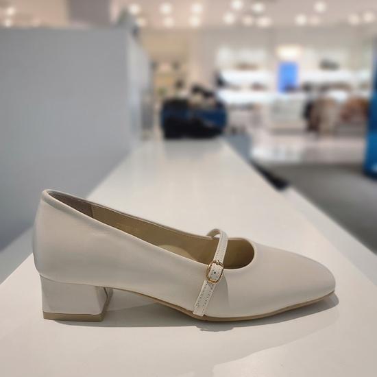 Serra Women s Mary Jane Pumps S23P402 3 Colors 3CM 55 бежевый 23470₽