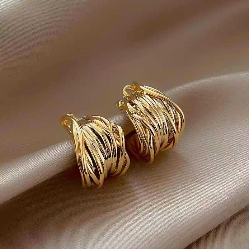 Retro Metal Earrings for Women In Europe and America, Exaggerated Geometric Earrings, Niche Design, Light Luxury, High-end, Temperament Earrings