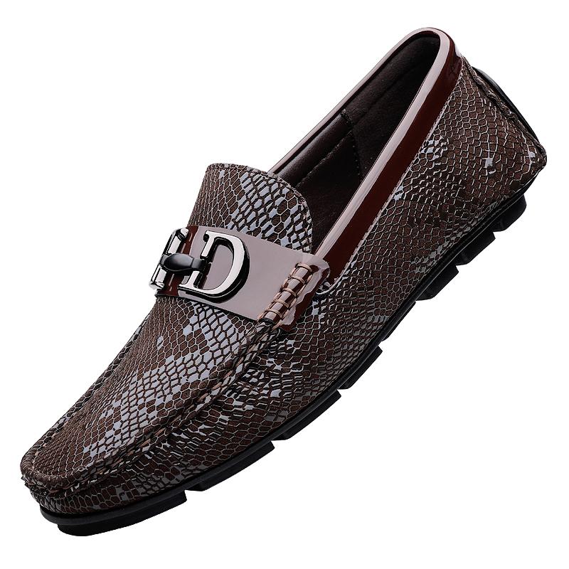 Fashion Men Luxury Comfortable Casual Slip On Non-slip Fashion Metal Buckle Decoration Bean Shoes Snake Skin Pattern Design Loafer Shoes