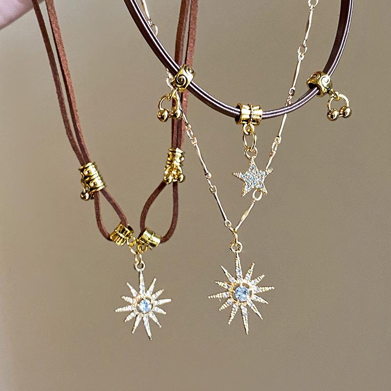 Fashion Sun Star Zircon Necklace for Women Vintage Leather Choker Necklace Double Layered Star Pendant Jewelry Adjustable Chain
