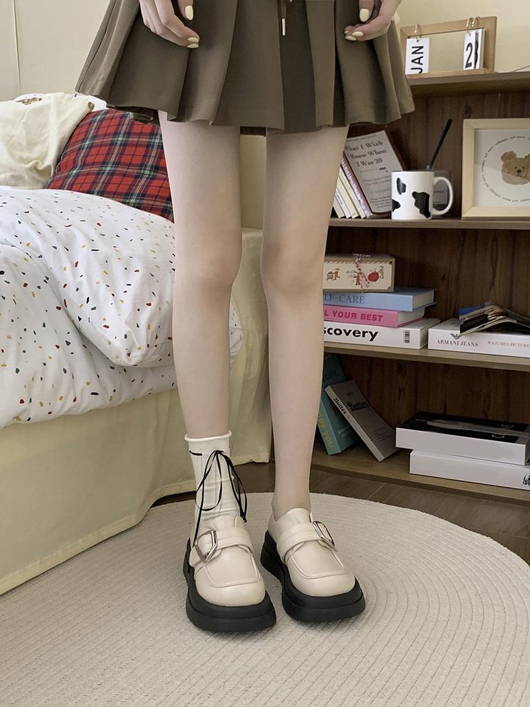 Round head retro versatile British style platform small leather shoes women's summer 2025 new white French Mary Jane single shoes